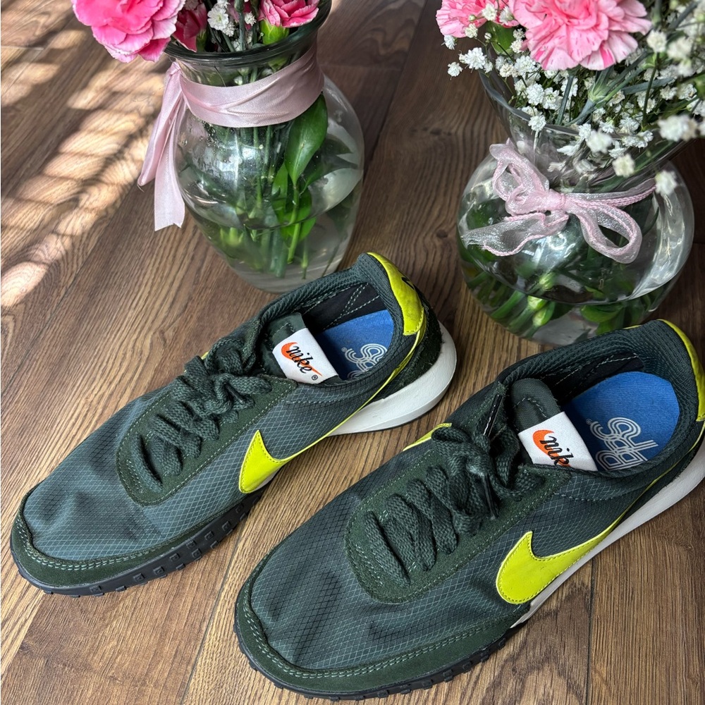 Green Nike waffle runner shoes